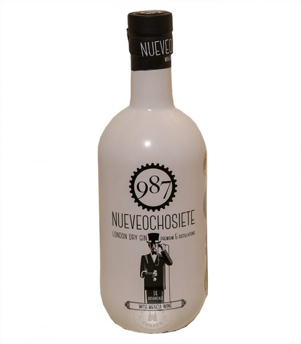 Nueveochosiete Gin